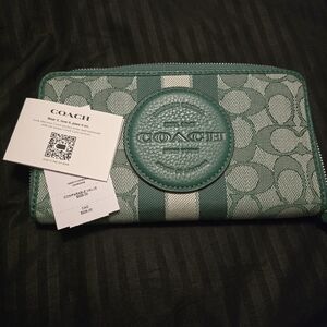 Brand NEW Coach Green and White Wallet